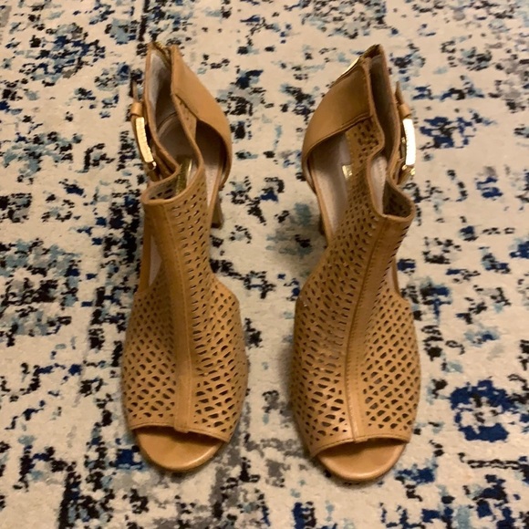 Louise et Cie Shoes - Gorgeous Leather Heels 6.5